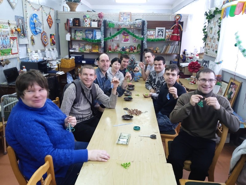 Ребята из отделения социальной реабилитации посетили 22 декабря Дом ремесел «Березка» на базе РДК «Лидер»