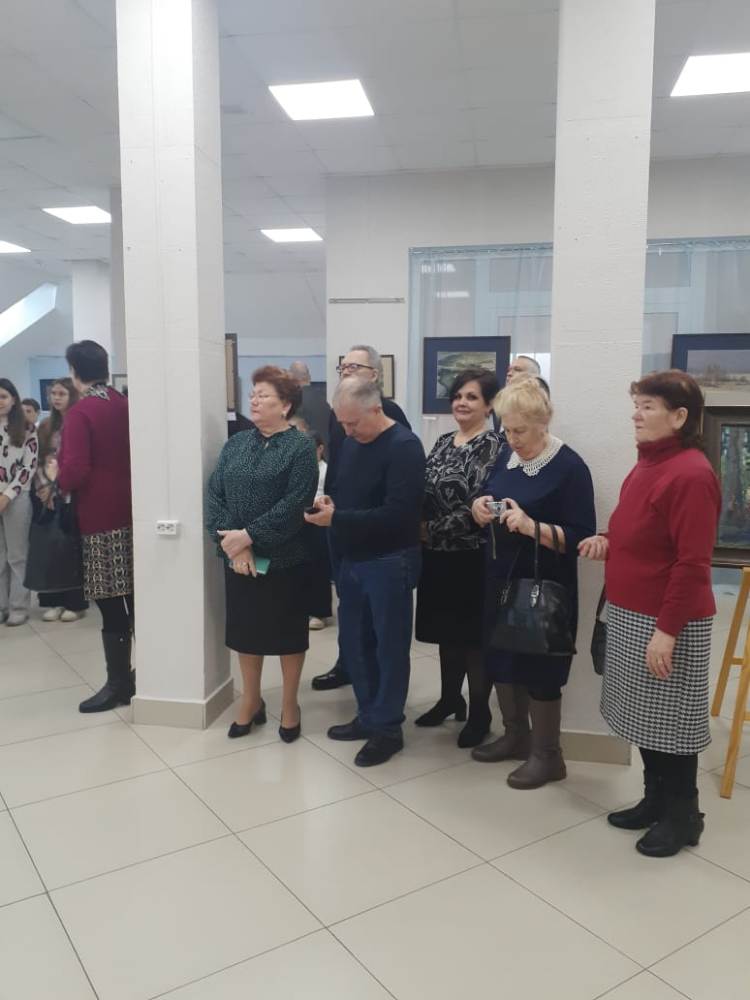 В Родниковском туристическом центре открылась персональная выставка ивановского художника Эдуарда Донцова